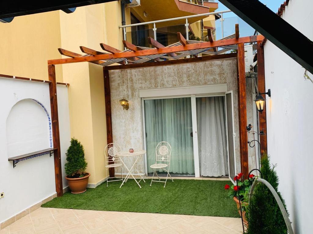 Vasiliko Sea View Apartment 茨雷沃 外观 照片